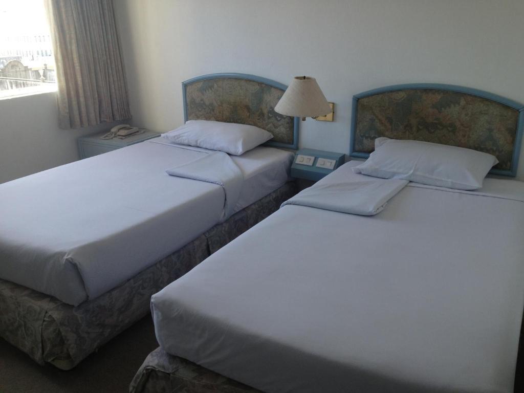 Sinthavee Hotel Phuket Стая снимка